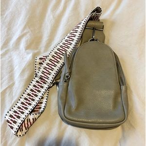 Dusky gray/green crossbody bag